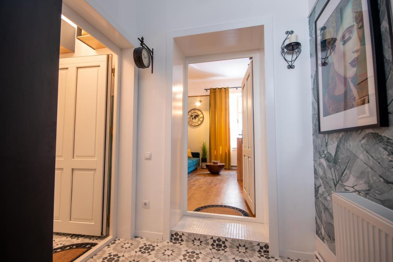 Zur Linde Appartement Sibiu Buitenkant foto